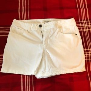 St. John’s Bay white shorts